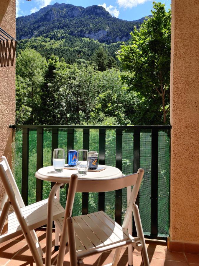 "Leo Pixel" Avairent Canfranc Estacion Lägenhet Exteriör bild